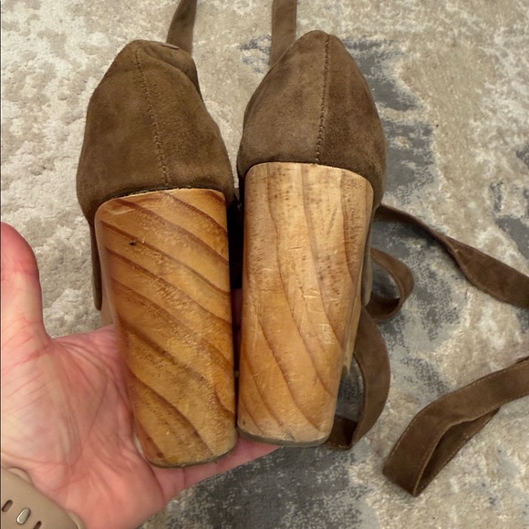 Free People Clog Touch The Sky Wrap Platform Sandal Suede 
Size:37 - Picture 7 of 14